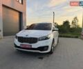 Білий Кіа Карнівал, об'ємом двигуна 2.2 л та пробігом 112 тис. км за 19900 $, фото 1 на Automoto.ua