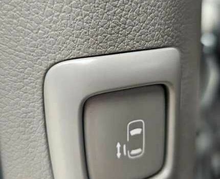 Белый Киа Карнивал, объемом двигателя 0 л и пробегом 129 тыс. км за 17800 $, фото 6 на Automoto.ua