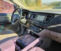 Белый Киа Карнивал, объемом двигателя 2.2 л и пробегом 137 тыс. км за 5300 $, фото 8 на Automoto.ua