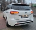 Белый Киа Карнивал, объемом двигателя 2.2 л и пробегом 132 тыс. км за 25000 $, фото 6 на Automoto.ua