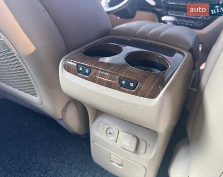 Белый Киа Карнивал, объемом двигателя 2.2 л и пробегом 150 тыс. км за 17500 $, фото 19 на Automoto.ua