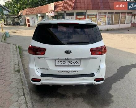 Білий Кіа Карнівал, об'ємом двигуна 2.2 л та пробігом 190 тис. км за 20800 $, фото 4 на Automoto.ua