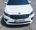 Белый Киа Карнивал, объемом двигателя 2.2 л и пробегом 196 тыс. км за 19600 $, фото 1 на Automoto.ua