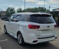 Белый Киа Карнивал, объемом двигателя 0 л и пробегом 74 тыс. км за 17900 $, фото 2 на Automoto.ua