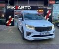Белый Киа Карнивал, объемом двигателя 2.2 л и пробегом 166 тыс. км за 26900 $, фото 1 на Automoto.ua