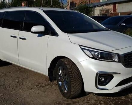 Белый Киа Карнивал, объемом двигателя 2.2 л и пробегом 120 тыс. км за 28800 $, фото 2 на Automoto.ua