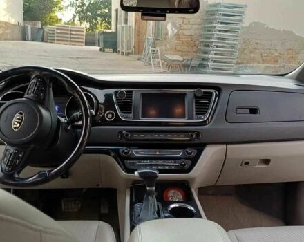 Белый Киа Карнивал, объемом двигателя 2.2 л и пробегом 113 тыс. км за 16500 $, фото 8 на Automoto.ua