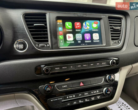 Белый Киа Карнивал, объемом двигателя 2.2 л и пробегом 165 тыс. км за 21500 $, фото 8 на Automoto.ua