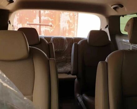 Білий Кіа Карнівал, об'ємом двигуна 2.2 л та пробігом 101 тис. км за 23000 $, фото 10 на Automoto.ua