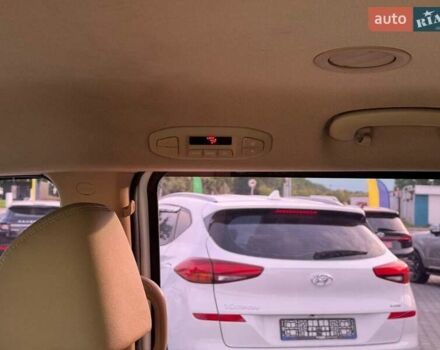 Киа Карнивал 2019 в Киеве на Automoto.ua Белый Киа Карнивал, объемом двигателя 2.2 л и пробегом 140 тыс. км за 25900 $, фото 27 на Automoto.ua