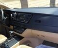 Білий Кіа Карнівал, об'ємом двигуна 2.2 л та пробігом 98 тис. км за 18983 $, фото 5 на Automoto.ua