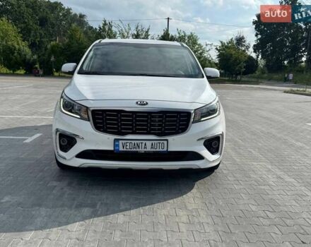 Киа Карнивал 2019 в Киеве на Automoto.ua Белый Киа Карнивал, объемом двигателя 2.2 л и пробегом 108 тыс. км за 28500 $, фото 1 на Automoto.ua