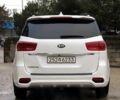 Белый Киа Карнивал, объемом двигателя 2.2 л и пробегом 107 тыс. км за 10400 $, фото 2 на Automoto.ua