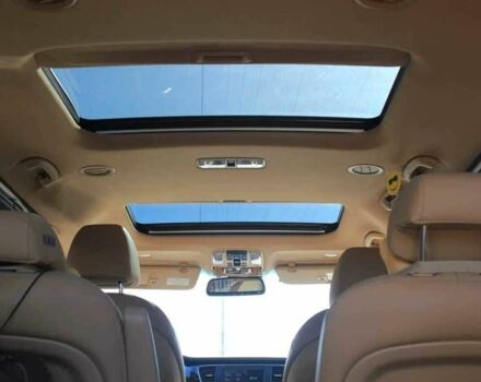 Белый Киа Карнивал, объемом двигателя 2.2 л и пробегом 143 тыс. км за 22000 $, фото 6 на Automoto.ua