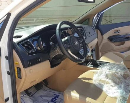 Білий Кіа Карнівал, об'ємом двигуна 2.2 л та пробігом 98 тис. км за 18983 $, фото 3 на Automoto.ua