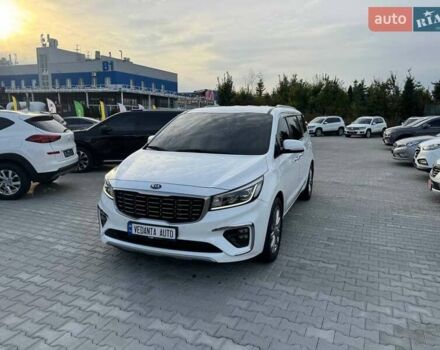 Киа Карнивал 2019 в Киеве на Automoto.ua Белый Киа Карнивал, объемом двигателя 2.2 л и пробегом 140 тыс. км за 25900 $, фото 1 на Automoto.ua
