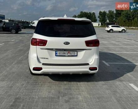 Киа Карнивал 2019 в Киеве на Automoto.ua Белый Киа Карнивал, объемом двигателя 2.2 л и пробегом 108 тыс. км за 28500 $, фото 6 на Automoto.ua