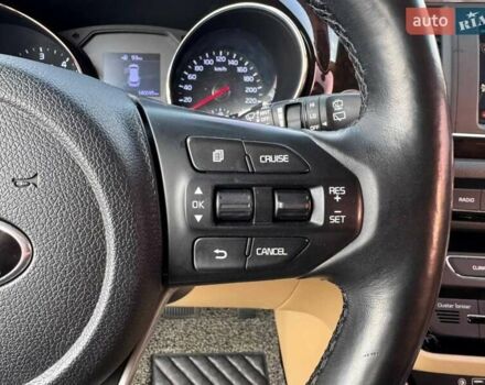 Киа Карнивал 2019 в Киеве на Automoto.ua Белый Киа Карнивал, объемом двигателя 2.2 л и пробегом 140 тыс. км за 25900 $, фото 13 на Automoto.ua