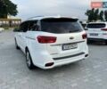 Киа Карнивал 2019 в Киеве на Automoto.ua Белый Киа Карнивал, объемом двигателя 2.2 л и пробегом 140 тыс. км за 25900 $, фото 5 на Automoto.ua