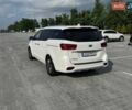 Киа Карнивал 2019 в Киеве на Automoto.ua Белый Киа Карнивал, объемом двигателя 2.2 л и пробегом 108 тыс. км за 28500 $, фото 5 на Automoto.ua