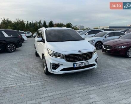 Киа Карнивал 2019 в Киеве на Automoto.ua Белый Киа Карнивал, объемом двигателя 2.2 л и пробегом 140 тыс. км за 25900 $, фото 3 на Automoto.ua