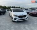 Киа Карнивал 2019 в Киеве на Automoto.ua Белый Киа Карнивал, объемом двигателя 2.2 л и пробегом 140 тыс. км за 25900 $, фото 3 на Automoto.ua