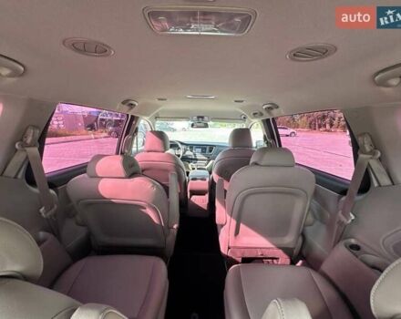 Киа Карнивал 2019 в Киеве на Automoto.ua Белый Киа Карнивал, объемом двигателя 2.2 л и пробегом 108 тыс. км за 28500 $, фото 22 на Automoto.ua