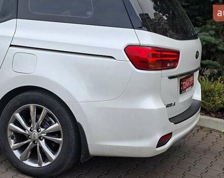 Белый Киа Карнивал, объемом двигателя 2.2 л и пробегом 134 тыс. км за 28800 $, фото 78 на Automoto.ua