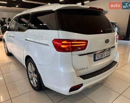Белый Киа Карнивал, объемом двигателя 2.2 л и пробегом 134 тыс. км за 25900 $, фото 6 на Automoto.ua