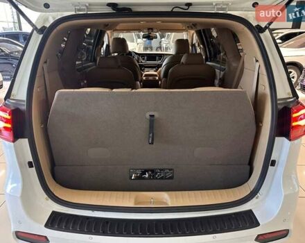 Белый Киа Карнивал, объемом двигателя 2.2 л и пробегом 134 тыс. км за 25900 $, фото 8 на Automoto.ua