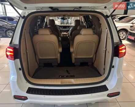 Белый Киа Карнивал, объемом двигателя 2.2 л и пробегом 134 тыс. км за 25900 $, фото 7 на Automoto.ua