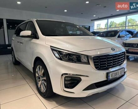 Белый Киа Карнивал, объемом двигателя 2.2 л и пробегом 134 тыс. км за 25900 $, фото 2 на Automoto.ua