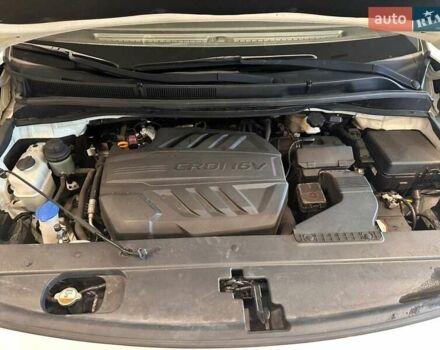 Белый Киа Карнивал, объемом двигателя 2.2 л и пробегом 134 тыс. км за 25900 $, фото 9 на Automoto.ua