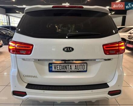 Белый Киа Карнивал, объемом двигателя 2.2 л и пробегом 134 тыс. км за 25900 $, фото 5 на Automoto.ua