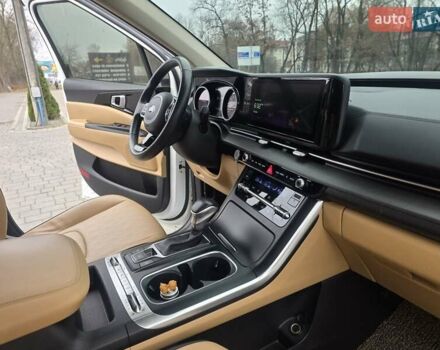 Білий Кіа Карнівал, об'ємом двигуна 2.15 л та пробігом 167 тис. км за 33000 $, фото 6 на Automoto.ua