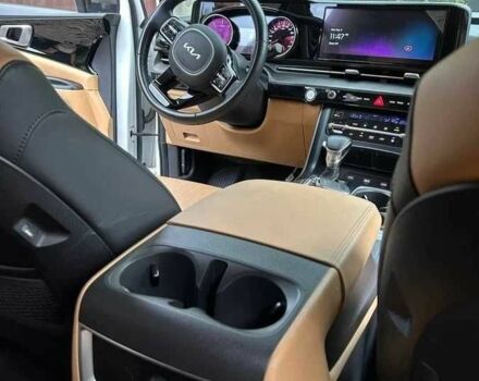Киа Карнивал 2021 в Киеве на Automoto.ua Белый Киа Карнивал, объемом двигателя 2.2 л и пробегом 44 тыс. км за 31000 $, фото 9 на Automoto.ua