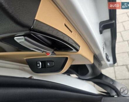 Білий Кіа Карнівал, об'ємом двигуна 2.15 л та пробігом 167 тис. км за 33000 $, фото 11 на Automoto.ua