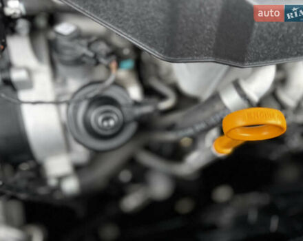 Белый Киа Карнивал, объемом двигателя 2.2 л и пробегом 23 тыс. км за 41900 $, фото 124 на Automoto.ua