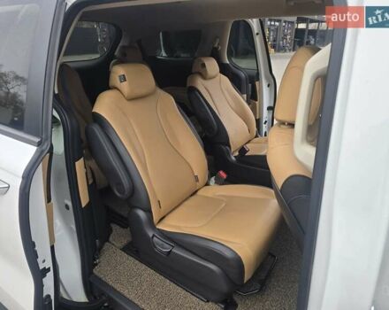 Білий Кіа Карнівал, об'ємом двигуна 2.15 л та пробігом 167 тис. км за 33000 $, фото 8 на Automoto.ua