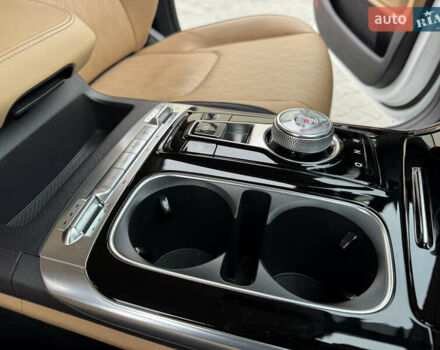 Белый Киа Карнивал, объемом двигателя 2.2 л и пробегом 23 тыс. км за 41900 $, фото 66 на Automoto.ua