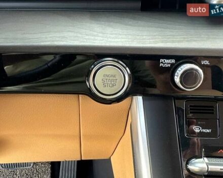 Белый Киа Карнивал, объемом двигателя 2.15 л и пробегом 42 тыс. км за 41900 $, фото 12 на Automoto.ua