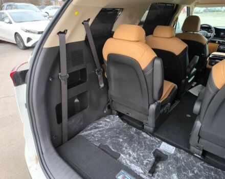 Білий Кіа Карнівал, об'ємом двигуна 2.2 л та пробігом 56 тис. км за 26000 $, фото 18 на Automoto.ua