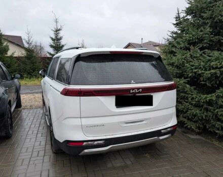 Белый Киа Карнивал, объемом двигателя 2.2 л и пробегом 43 тыс. км за 33000 $, фото 2 на Automoto.ua