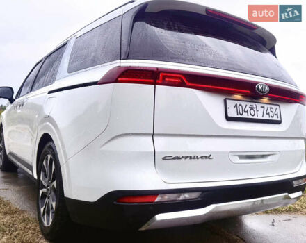 Белый Киа Карнивал, объемом двигателя 2.2 л и пробегом 85 тыс. км за 35500 $, фото 4 на Automoto.ua