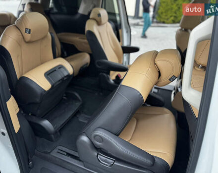 Белый Киа Карнивал, объемом двигателя 2.2 л и пробегом 23 тыс. км за 41900 $, фото 91 на Automoto.ua