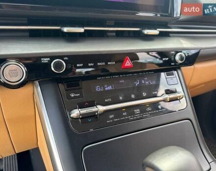 Белый Киа Карнивал, объемом двигателя 2.15 л и пробегом 42 тыс. км за 41900 $, фото 14 на Automoto.ua