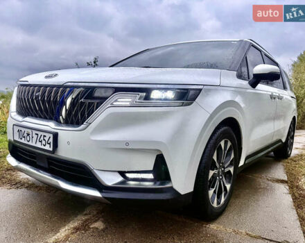 Белый Киа Карнивал, объемом двигателя 2.2 л и пробегом 85 тыс. км за 35500 $, фото 1 на Automoto.ua