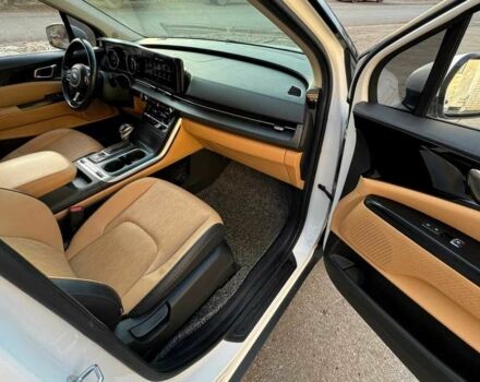 Белый Киа Карнивал, объемом двигателя 2.2 л и пробегом 39 тыс. км за 30000 $, фото 9 на Automoto.ua