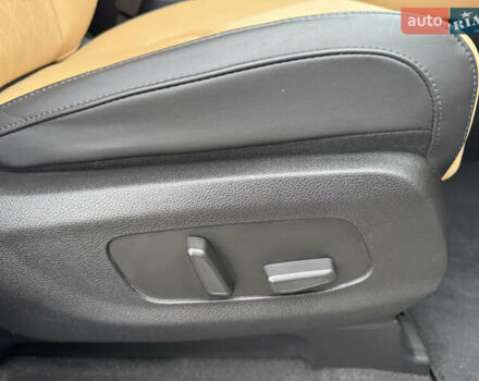 Белый Киа Карнивал, объемом двигателя 2.2 л и пробегом 23 тыс. км за 41900 $, фото 68 на Automoto.ua