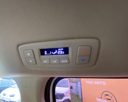 Белый Киа Карнивал, объемом двигателя 2.2 л и пробегом 152 тыс. км за 29500 $, фото 20 на Automoto.ua